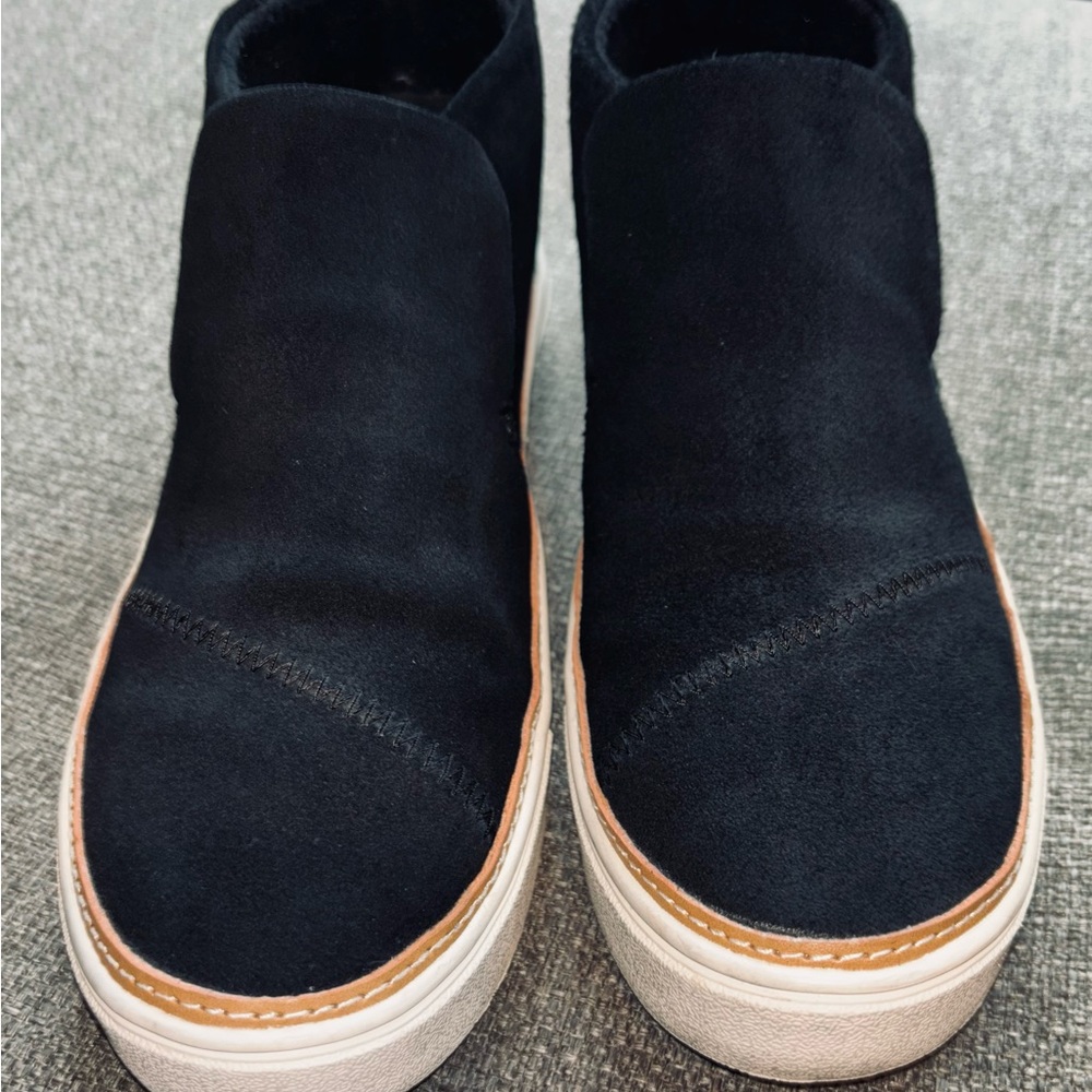Toms Paxton 10012401 Comfort Suede Sneakers, Women's Size 6.5, Black